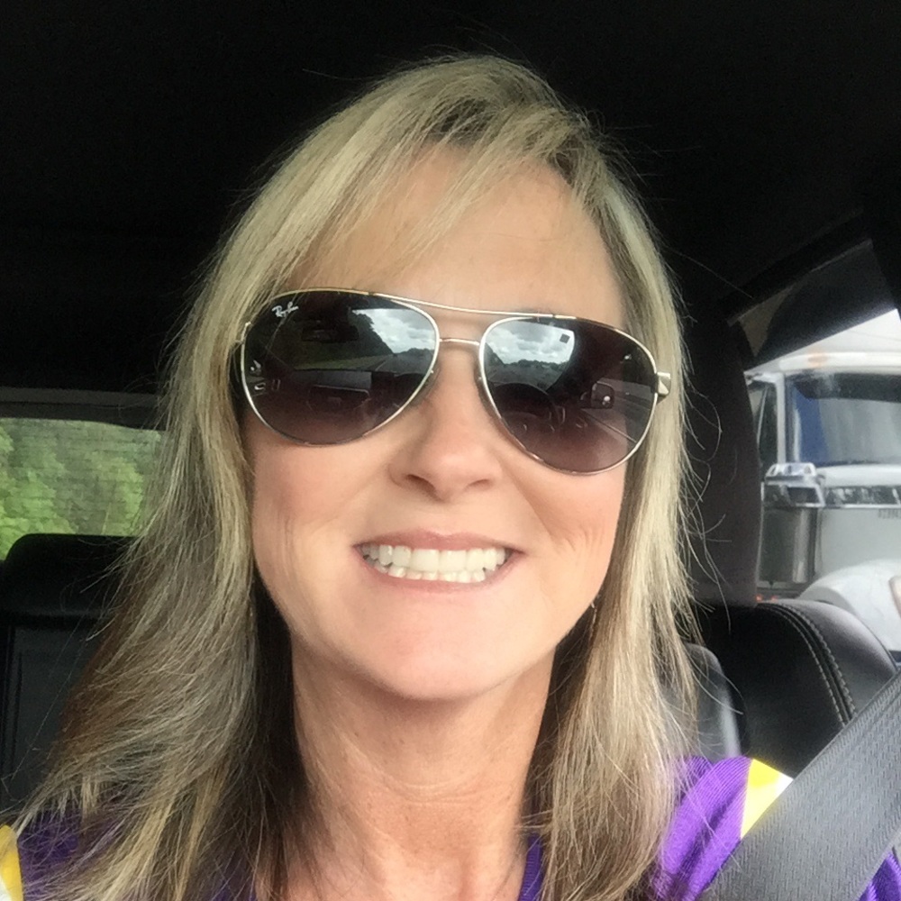 Meet your Posher, Traci
